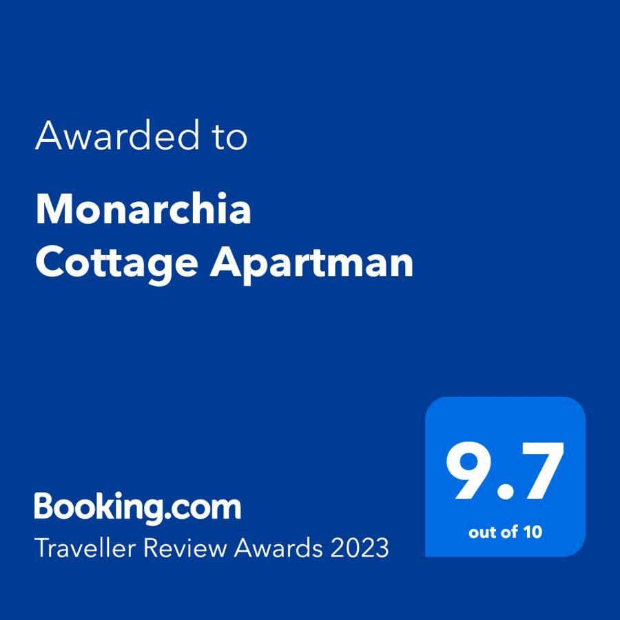Monarchia Cottage Apartman โมชนมายารูวาร์ ภายนอก รูปภาพ